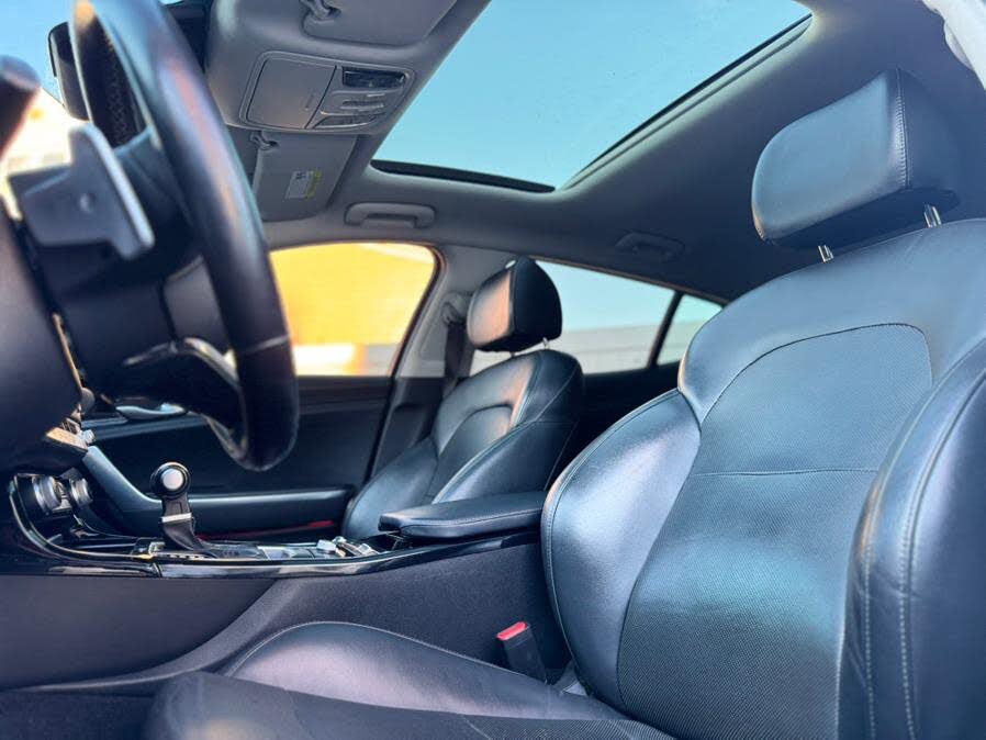 Vehicle view 16