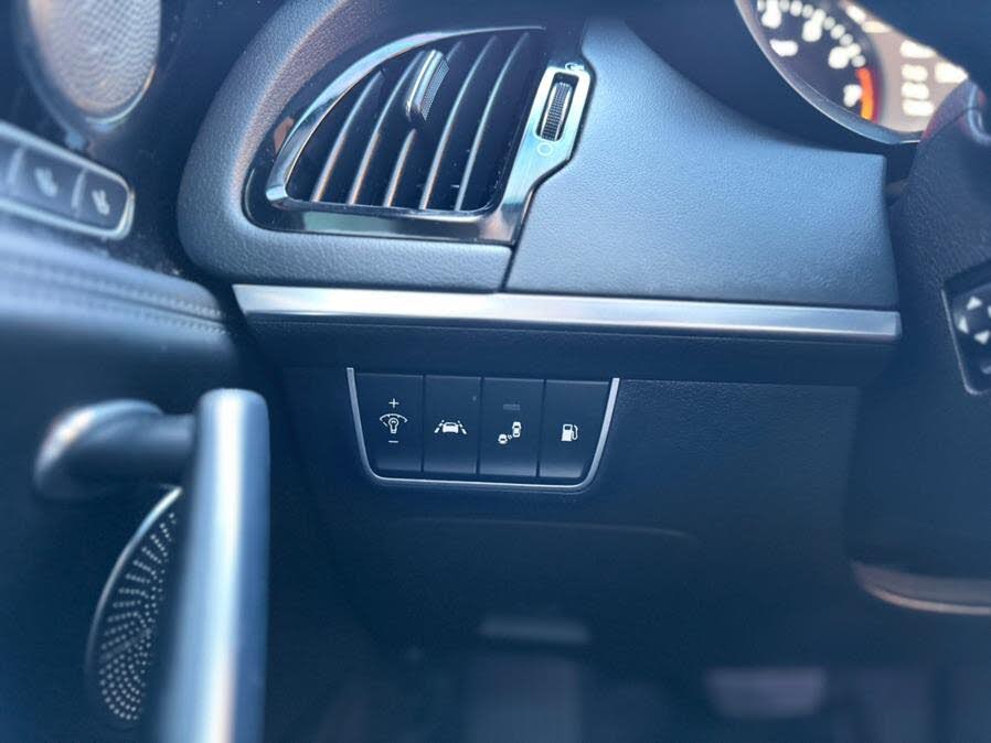 Vehicle view 37