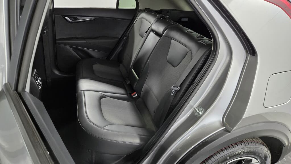 Vehicle view 23