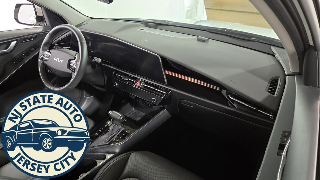 Vehicle view 33