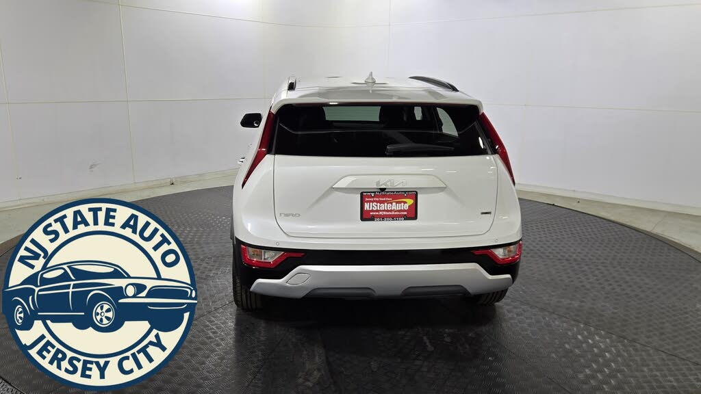 Vehicle view 6