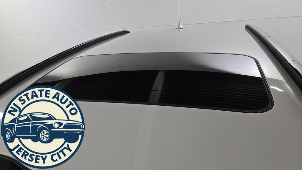 Vehicle view 9
