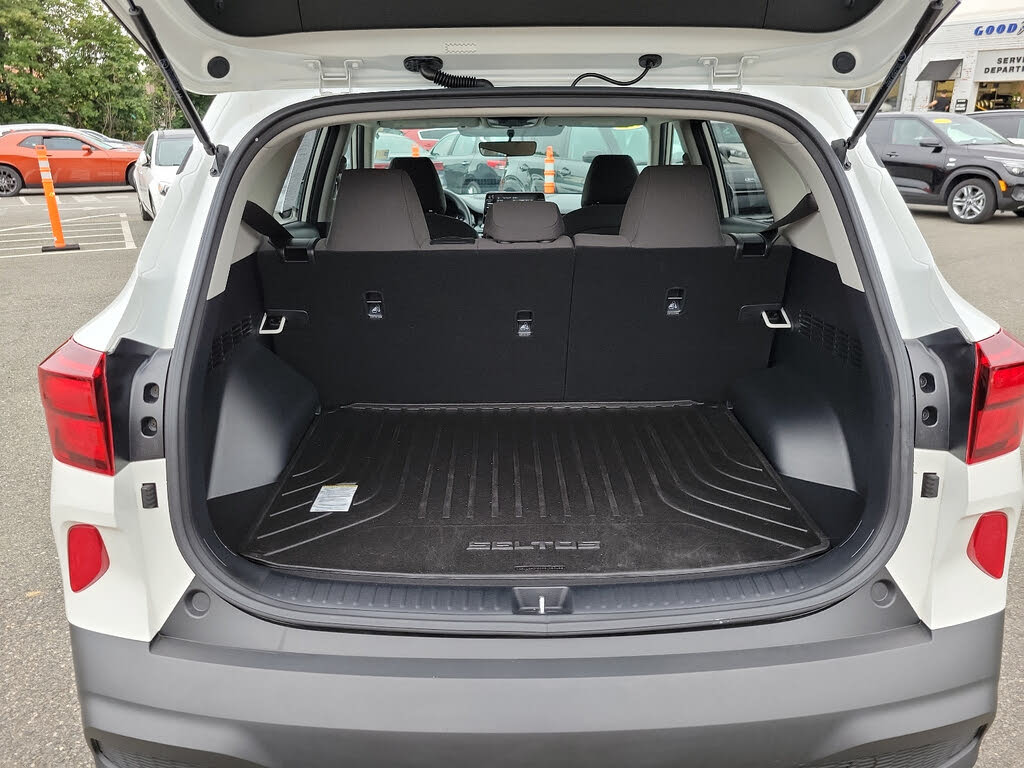 Vehicle view 25
