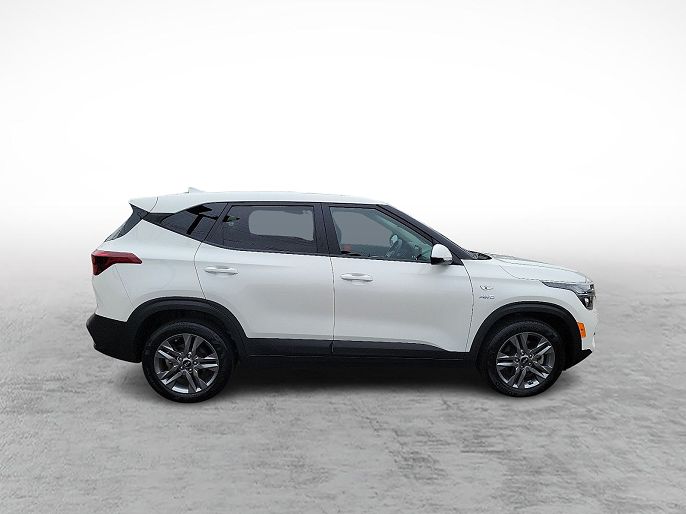 Vehicle view 29