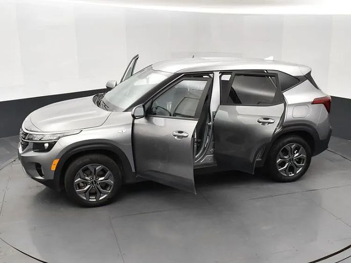 Vehicle view 44