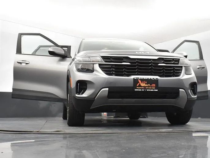 Vehicle view 48
