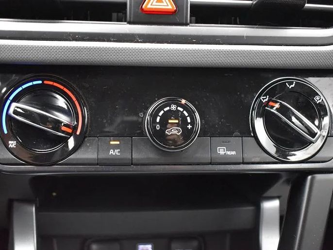 Vehicle view 69