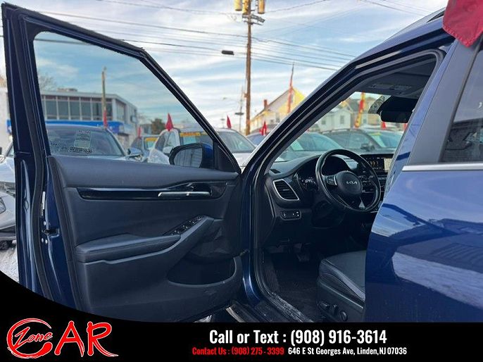 Vehicle view 17