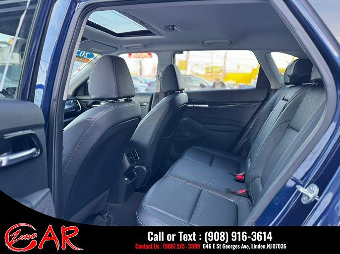 Vehicle view 19