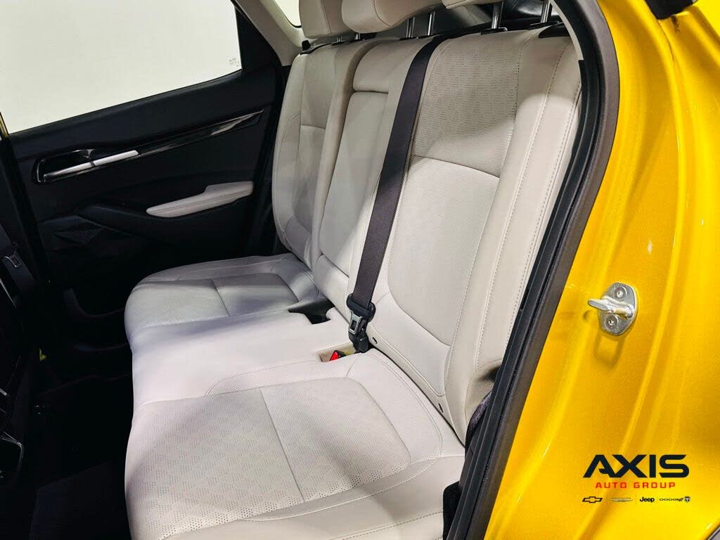 Vehicle view 25