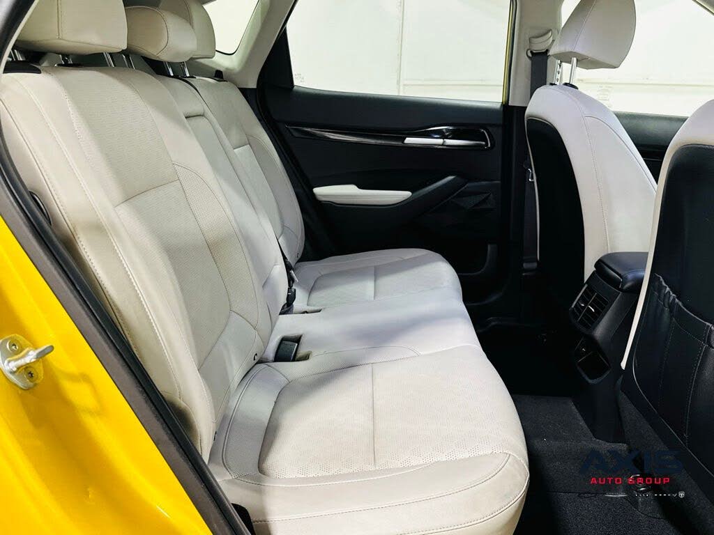 Vehicle view 28