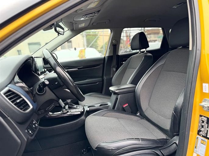 Vehicle view 7