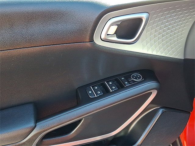 Vehicle view 13