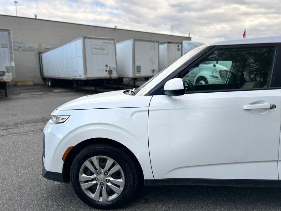 Vehicle view 11