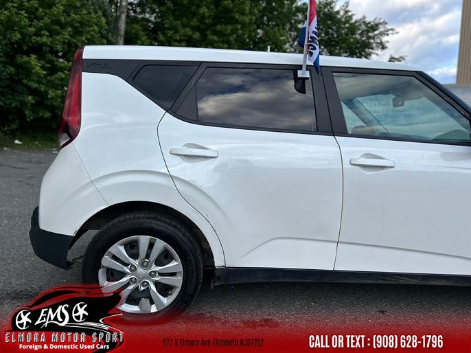 Vehicle view 33