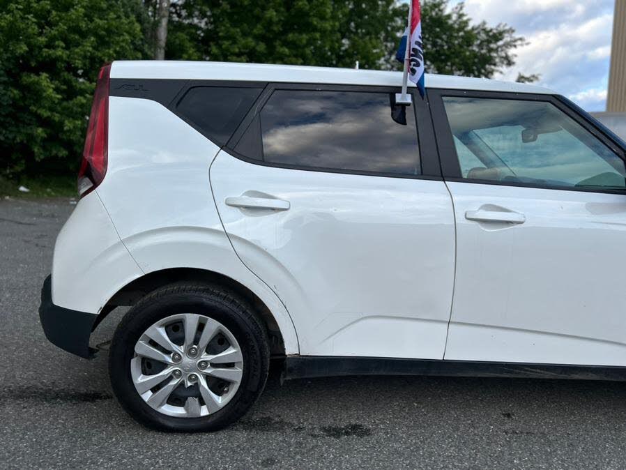 Vehicle view 6