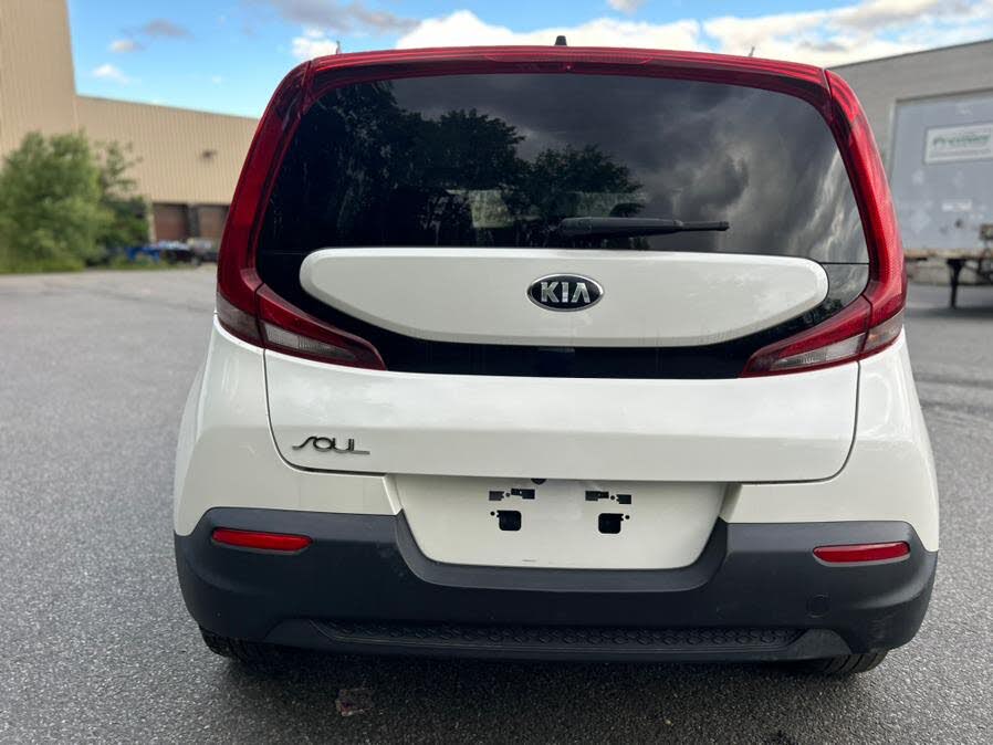 Vehicle view 8