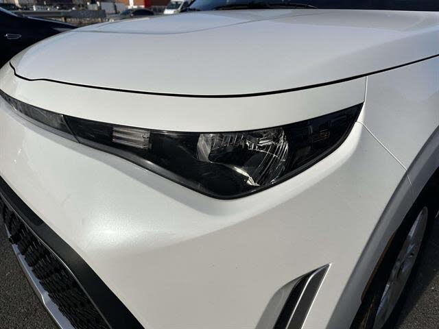 Vehicle view 5