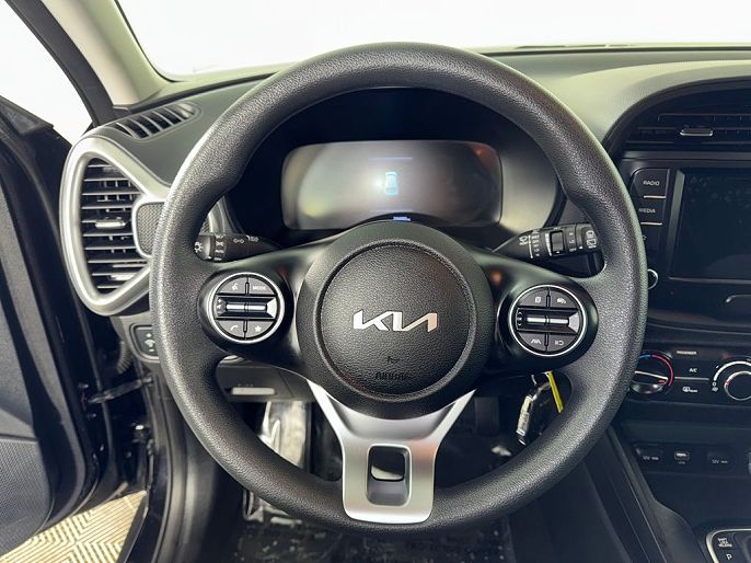 Vehicle view 17