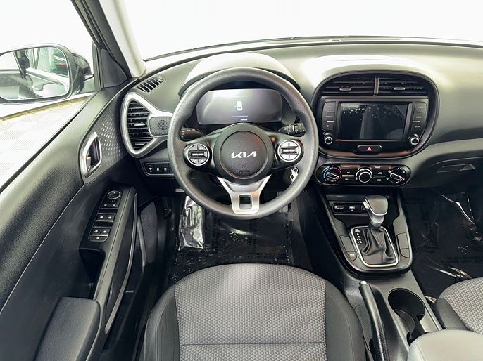 Vehicle view 27