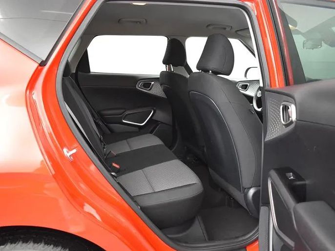 Vehicle view 19