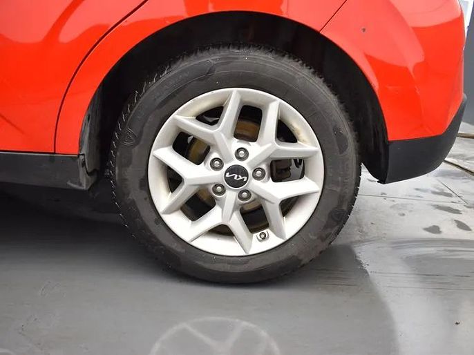 Vehicle view 35