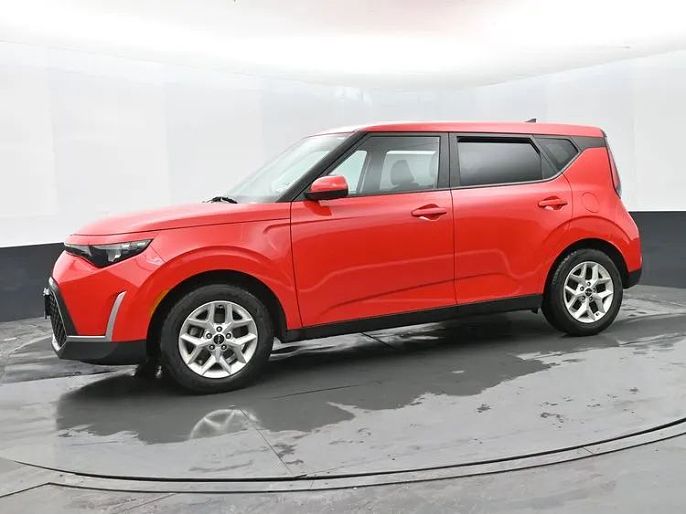 Vehicle view 6