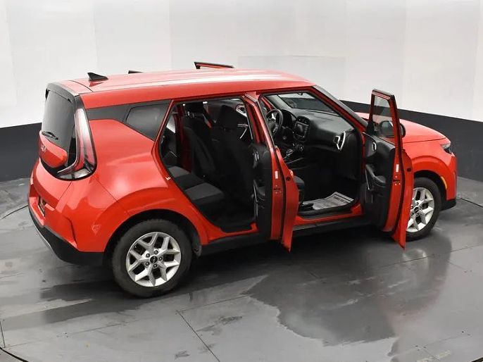 Vehicle view 7