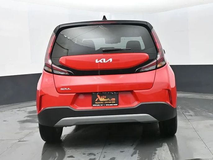 Vehicle view 9