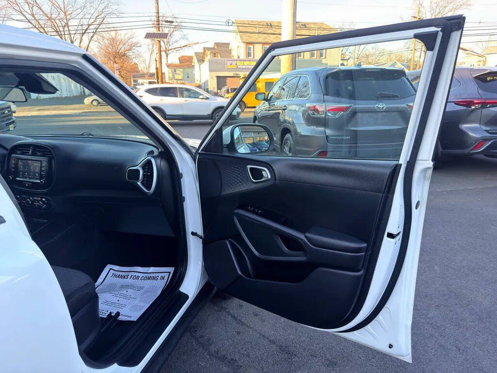 Vehicle view 27