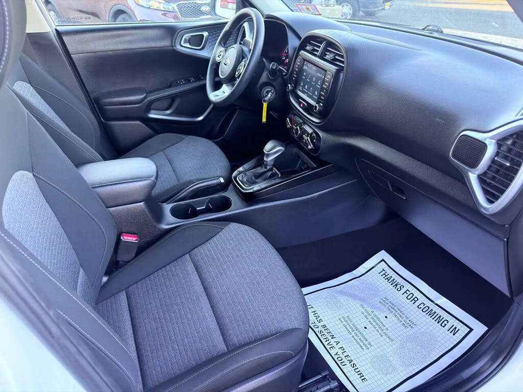 Vehicle view 28