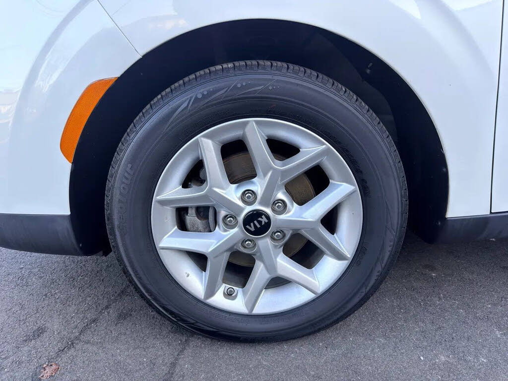 Vehicle view 9