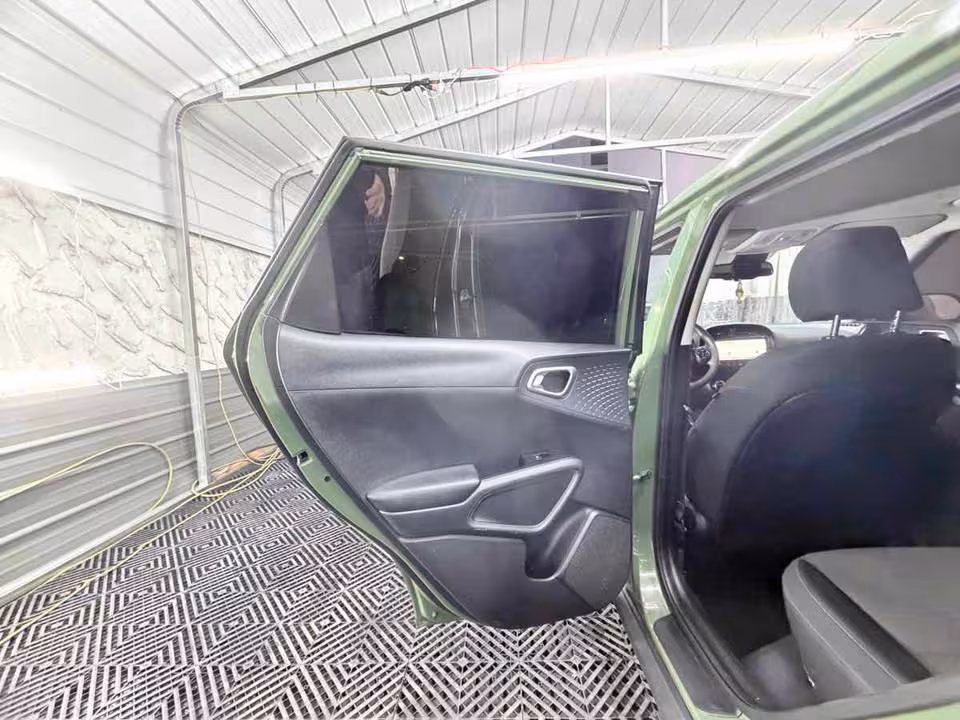 Vehicle view 14