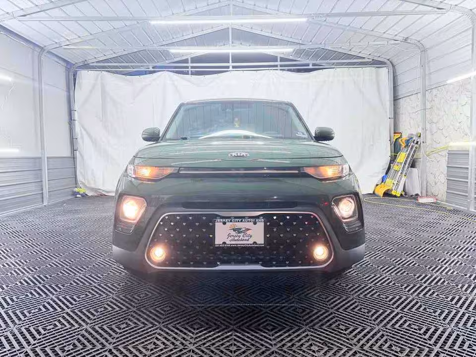 Vehicle view 4