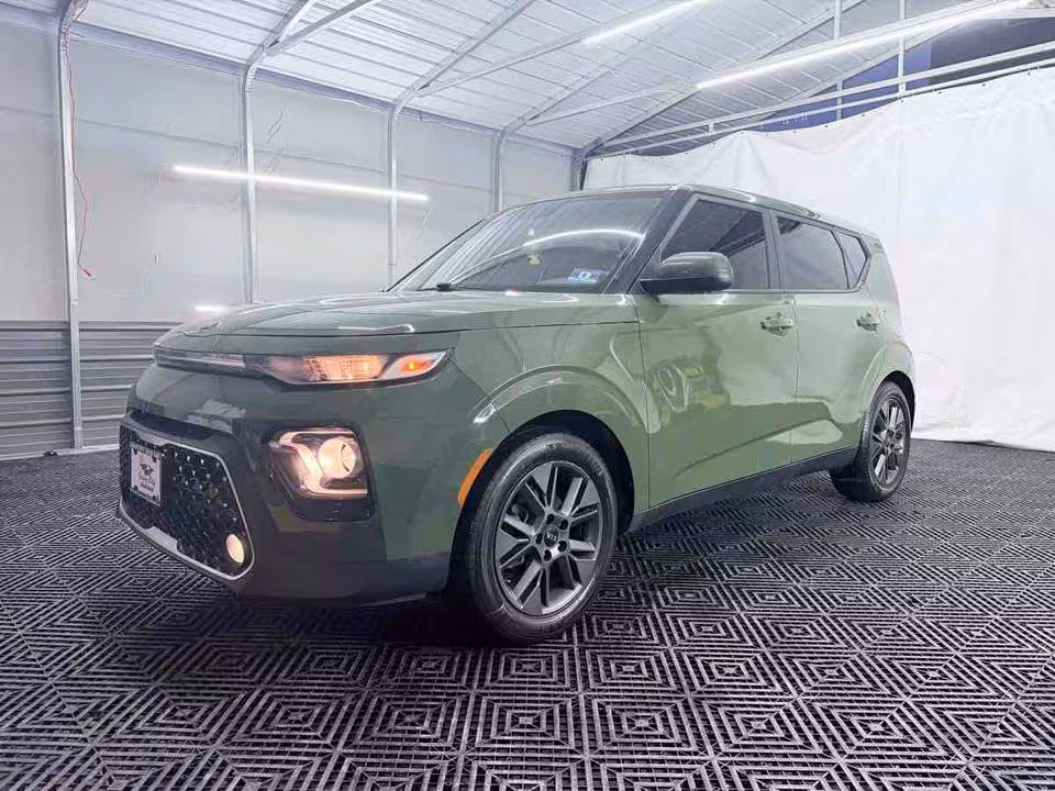 Vehicle view 5