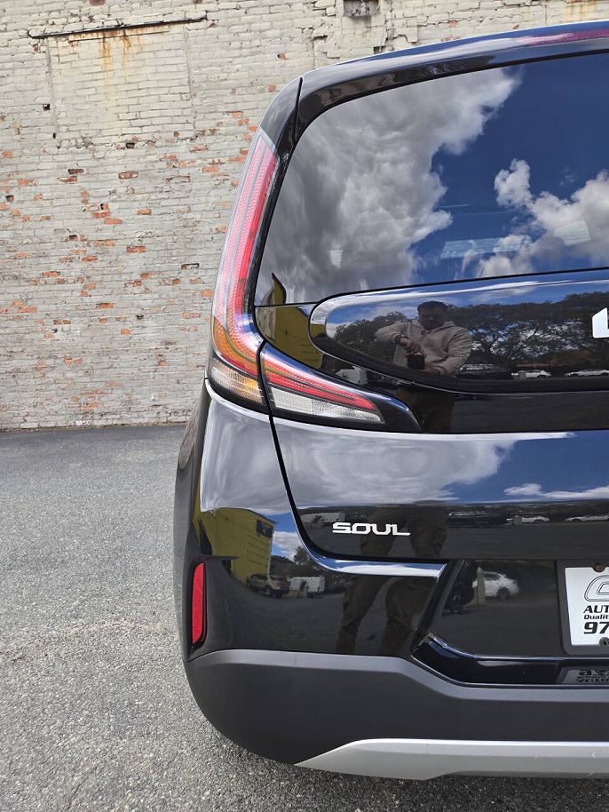 Vehicle view 11