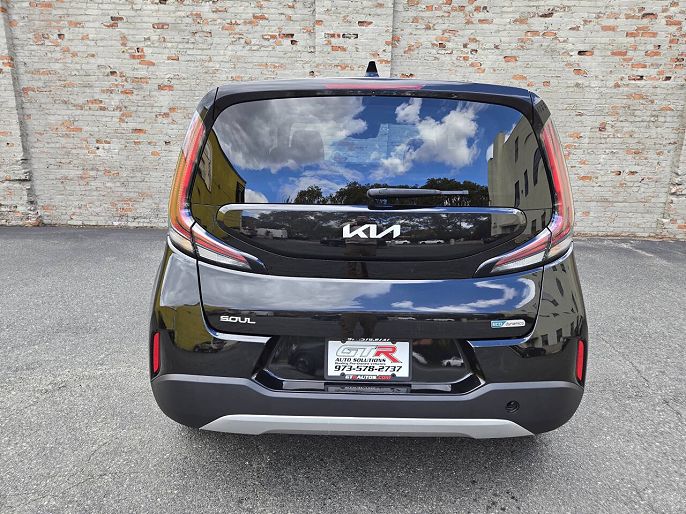 Vehicle view 13