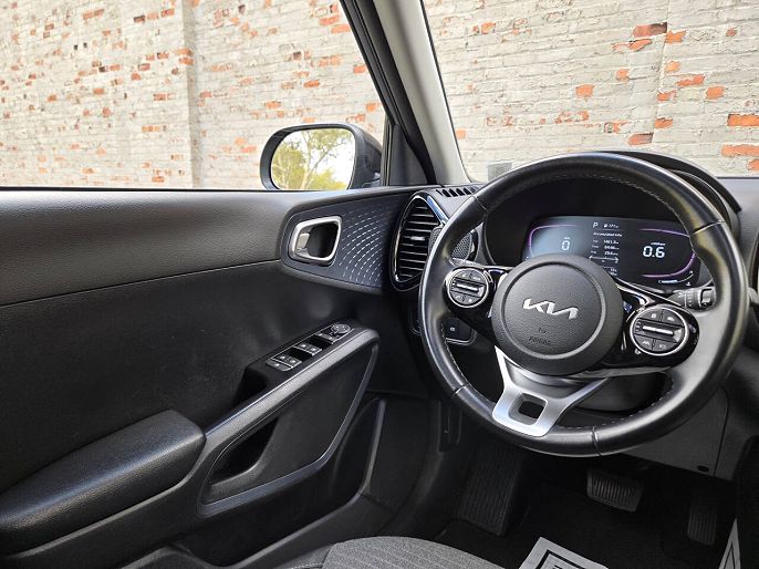 Vehicle view 15