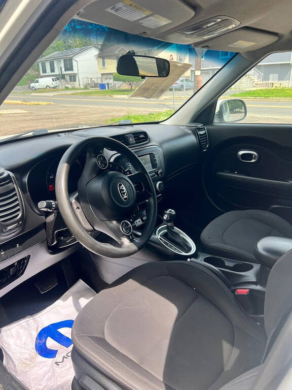 Vehicle view 9