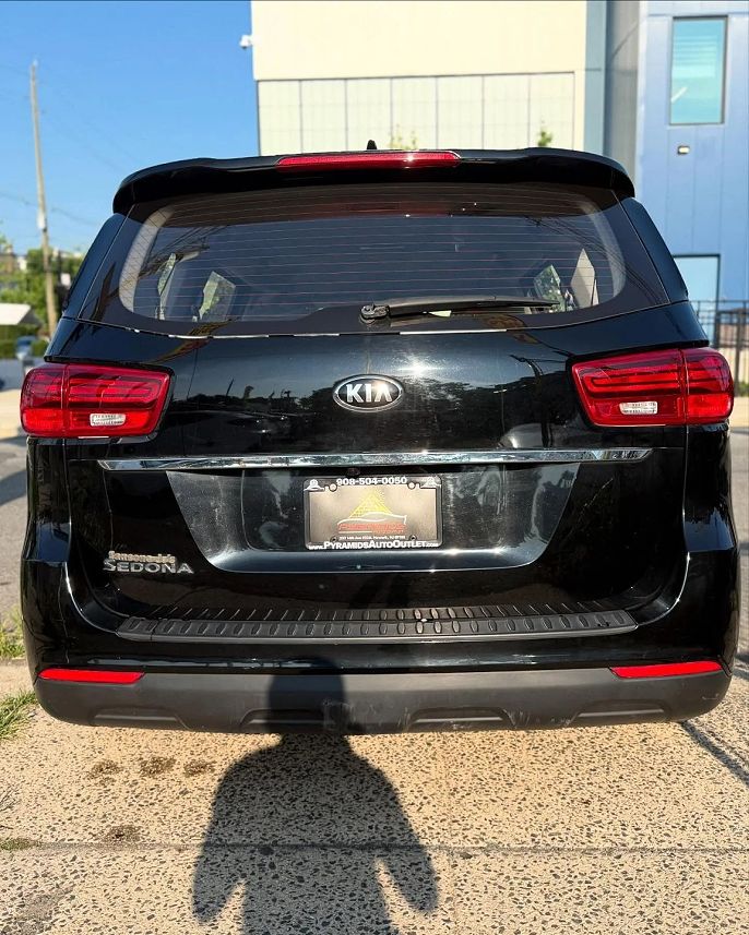 Vehicle view 9