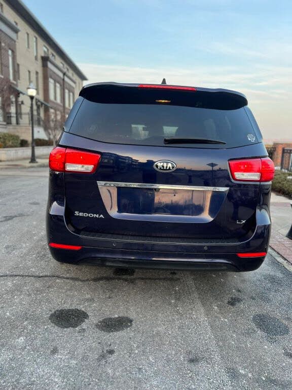 Vehicle view 8