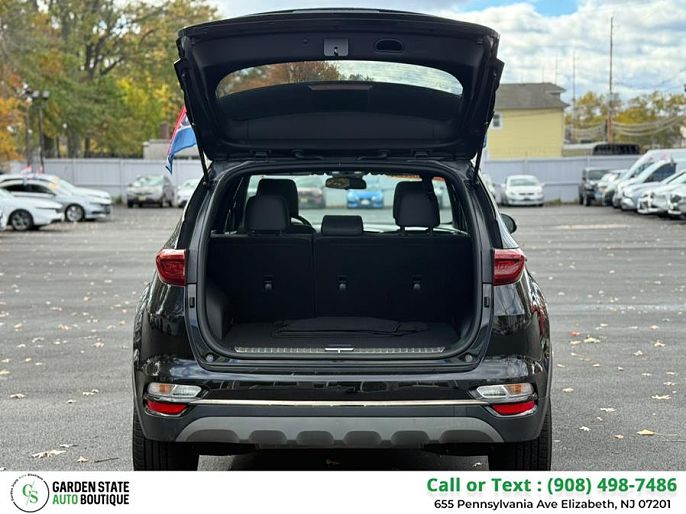 Vehicle view 8