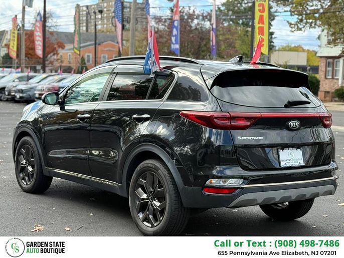 Vehicle view 9
