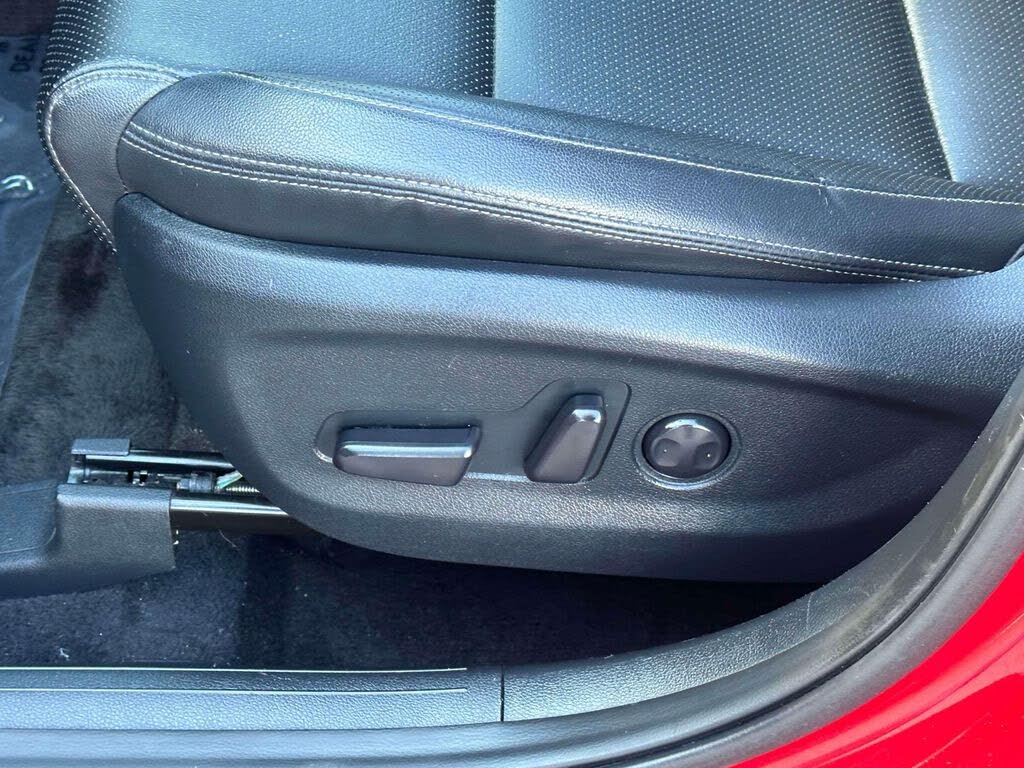 Vehicle view 19