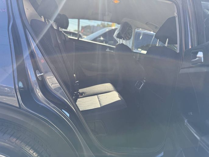 Vehicle view 23