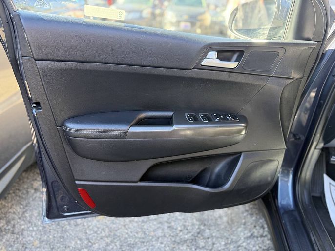 Vehicle view 25