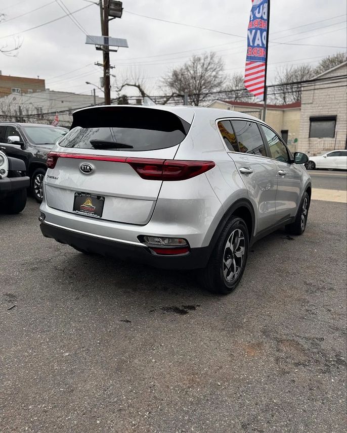 Vehicle view 8