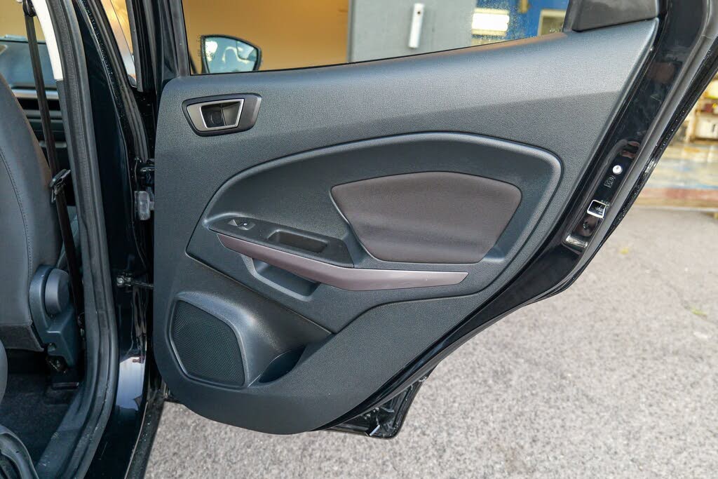 Vehicle view 25