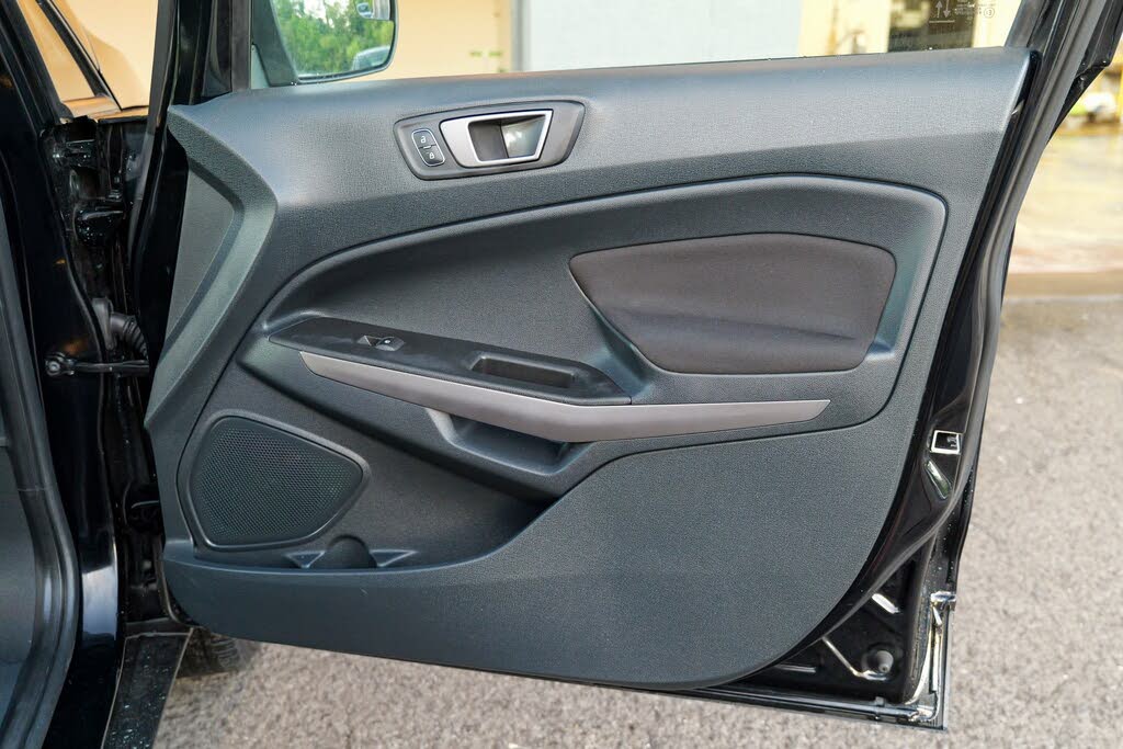 Vehicle view 29