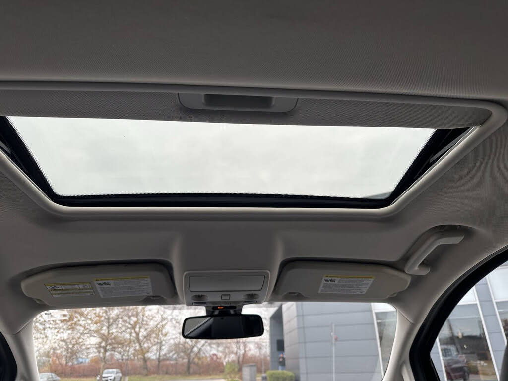 Vehicle view 29